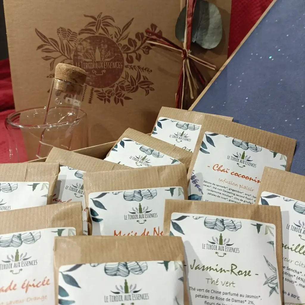 COFFRET L'instant thés - 10 sachets - Infuseur et tasse double paroi